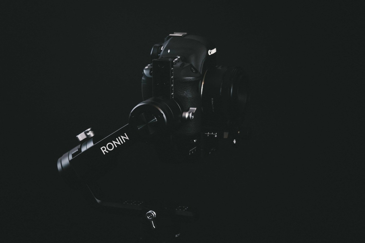 DJI Ronin S beginer tutorial, Ronin S Gimbal, tutsandreviews.tech